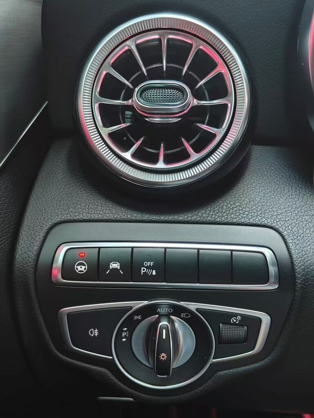 M-BENZ賓士 C43 AMG  第11張相片