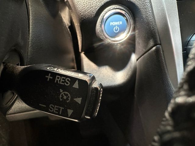 TOYOTA豐田 CAMRY HYBRID  第9張相片