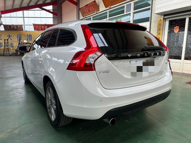 VOLVO富豪 V60  第14張相片