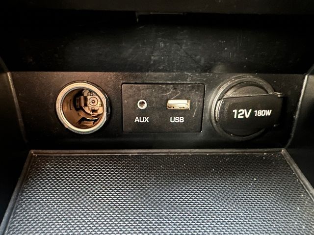 HYUNDAI現代 ELANTRA  第8張相片