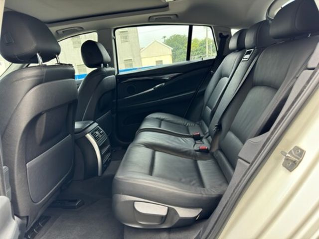BMW寶馬 520D GT  第8張相片