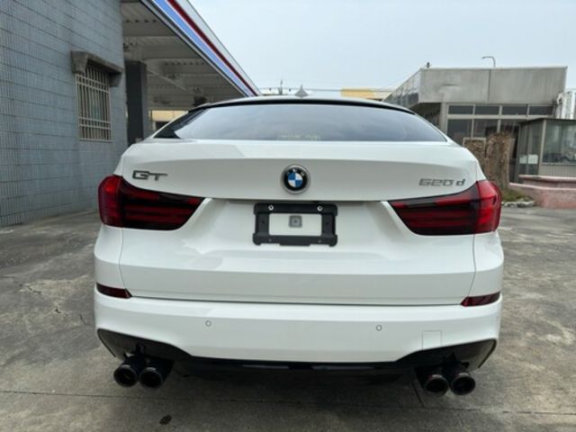 BMW寶馬 520D GT  第15張相片