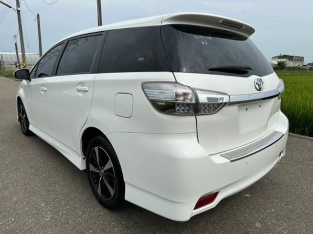 TOYOTA豐田 WISH  第12張相片