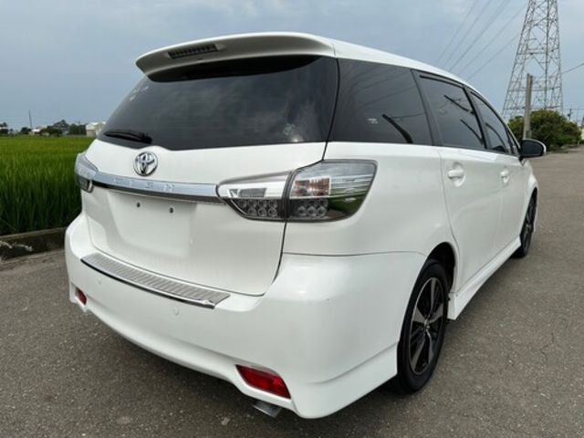 TOYOTA豐田 WISH  第13張相片
