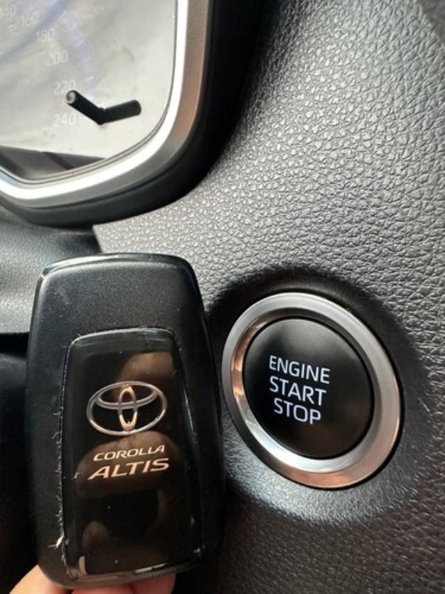 TOYOTA豐田 ALTIS  第9張相片