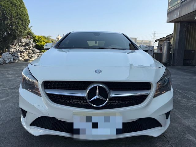 M-BENZ賓士 CLA250  第2張相片