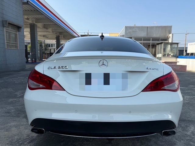 M-BENZ賓士 CLA250  第4張相片