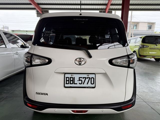 TOYOTA豐田 SIENTA  第7張相片