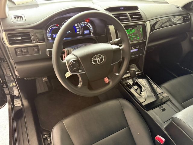 TOYOTA豐田 CAMRY  第13張相片