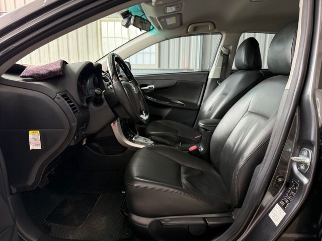 TOYOTA豐田 ALTIS  第15張相片