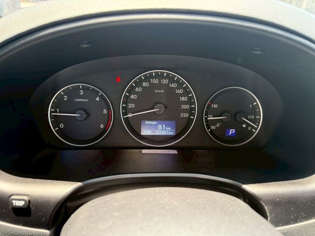 HYUNDAI現代 STAREX  第11張相片