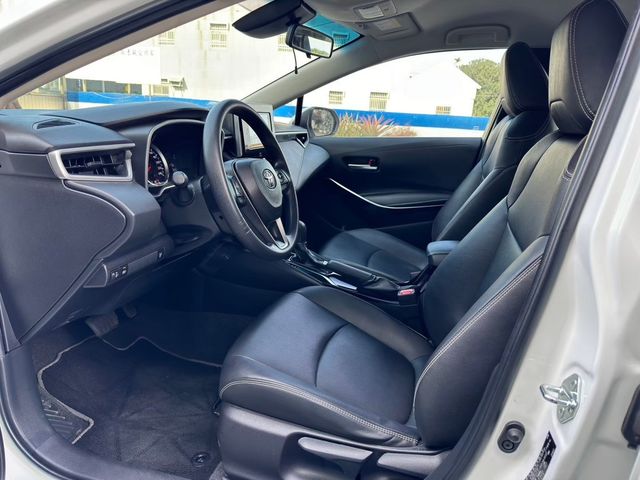 TOYOTA豐田 ALTIS  第7張相片