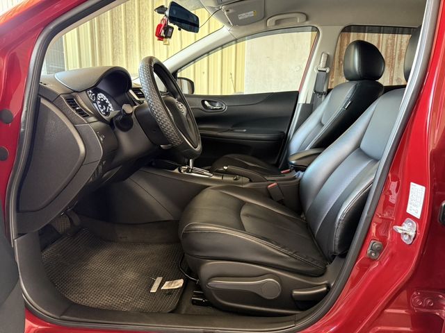 NISSAN日產 TIIDA  第7張相片