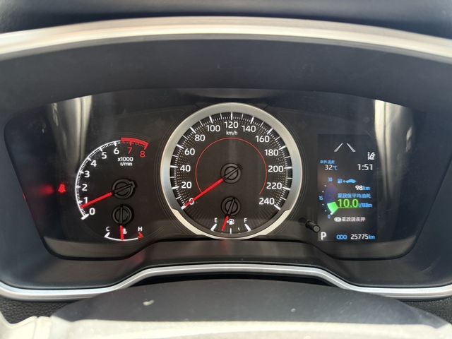 NISSAN日產 TIIDA  第10張相片