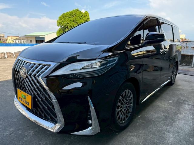 LEXUS凌志 LM300H  第1張相片