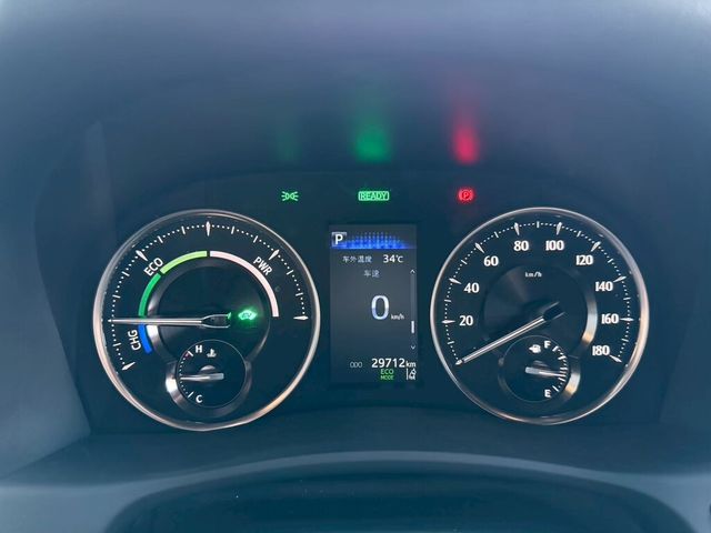 LEXUS凌志 LM300H  第15張相片