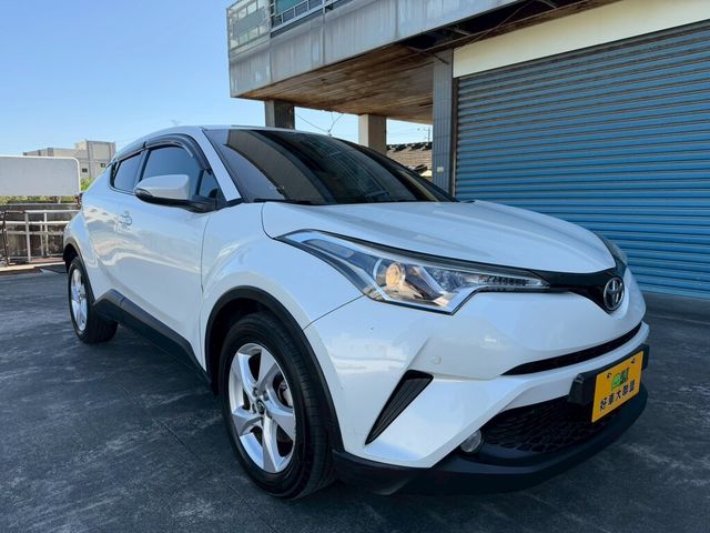 TOYOTA豐田 C-HR  第2張相片