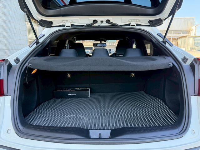 TOYOTA豐田 C-HR  第11張相片