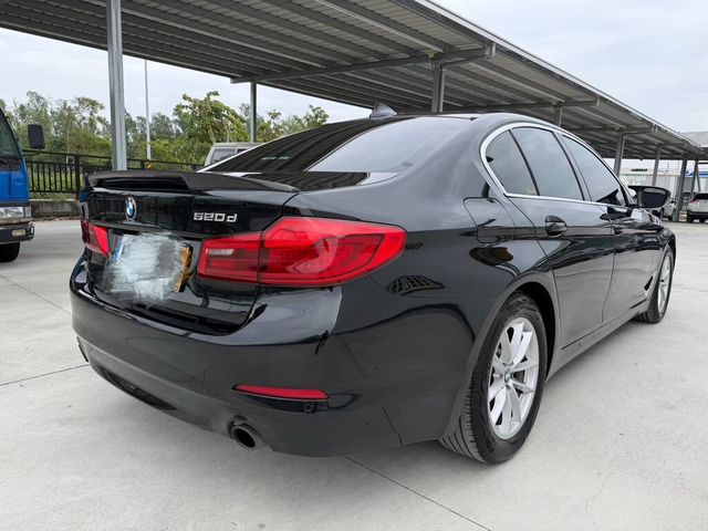 BMW寶馬 520D  第6張相片