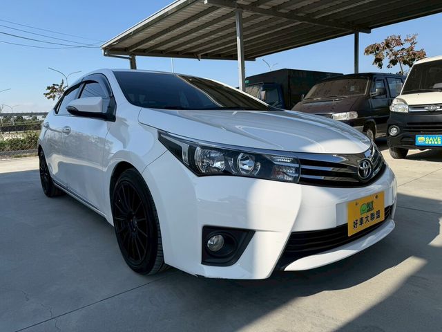 TOYOTA豐田 ALTIS  第3張相片