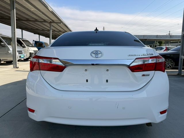 TOYOTA豐田 ALTIS  第4張相片