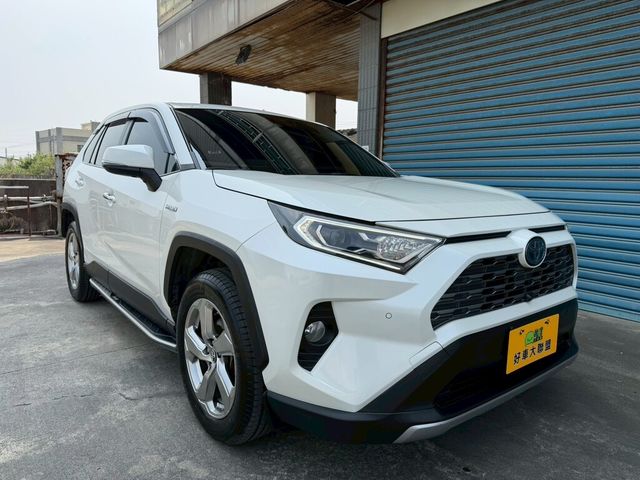 TOYOTA豐田 RAV4  第2張相片