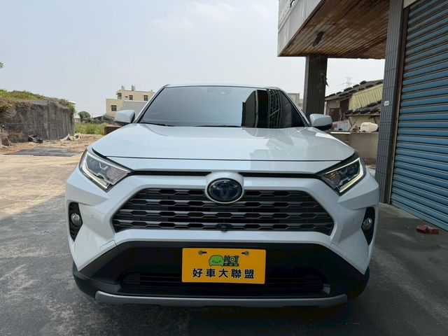 TOYOTA豐田 RAV4  第3張相片