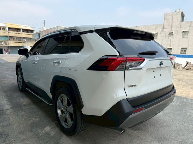 TOYOTA豐田 RAV4  第5張相片