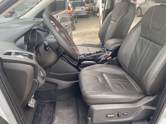 FORD福特 KUGA  第12張相片