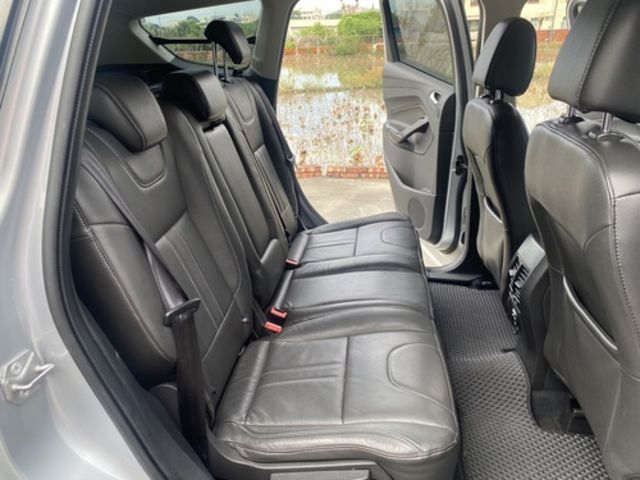 FORD福特 KUGA  第15張相片