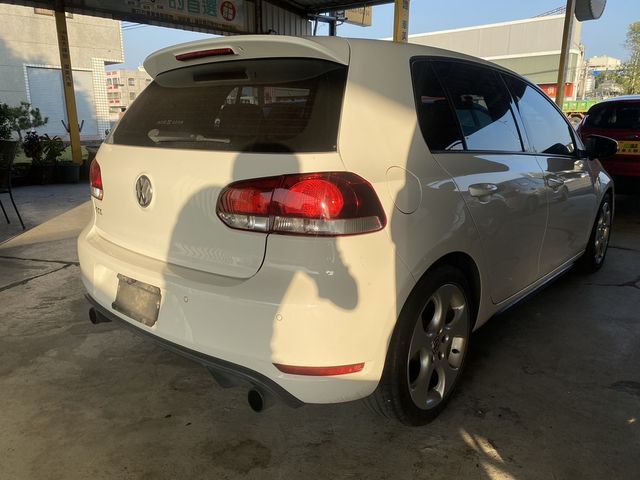 VOLKSWAGEN福斯 GOLF GTI  第3張相片