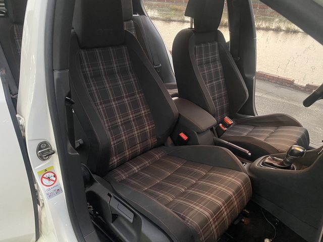 VOLKSWAGEN福斯 GOLF GTI  第21張相片