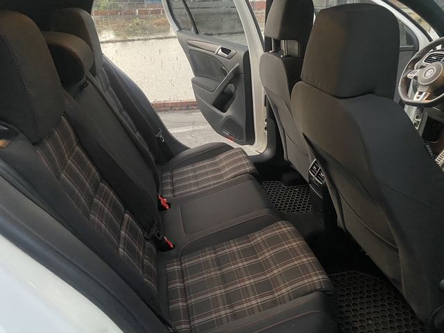 VOLKSWAGEN福斯 GOLF GTI  第25張相片