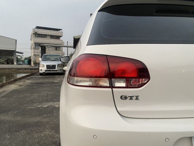 VOLKSWAGEN福斯 GOLF GTI  第27張相片