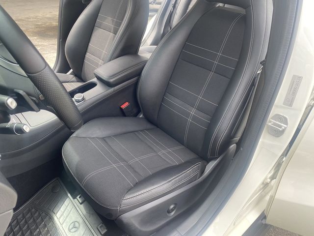 M-BENZ賓士 GLA200  第10張相片