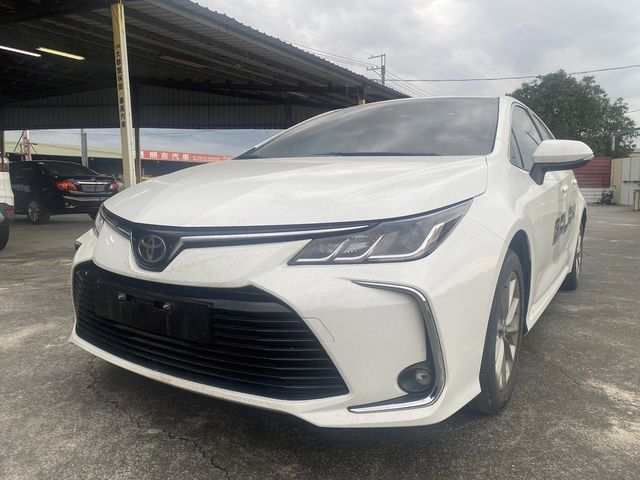 TOYOTA豐田 ALTIS  第1張相片