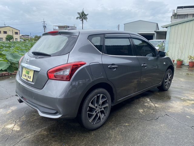 NISSAN日產 TIIDA  第2張相片