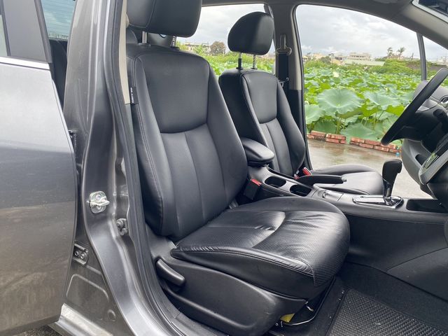 NISSAN日產 TIIDA  第7張相片