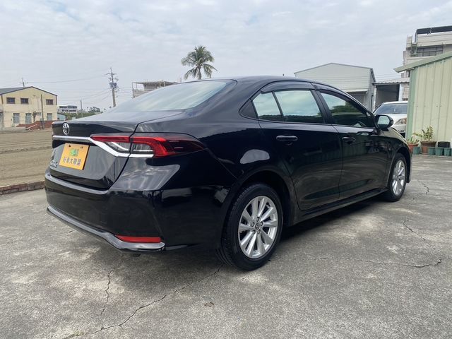 TOYOTA豐田 ALTIS  第2張相片