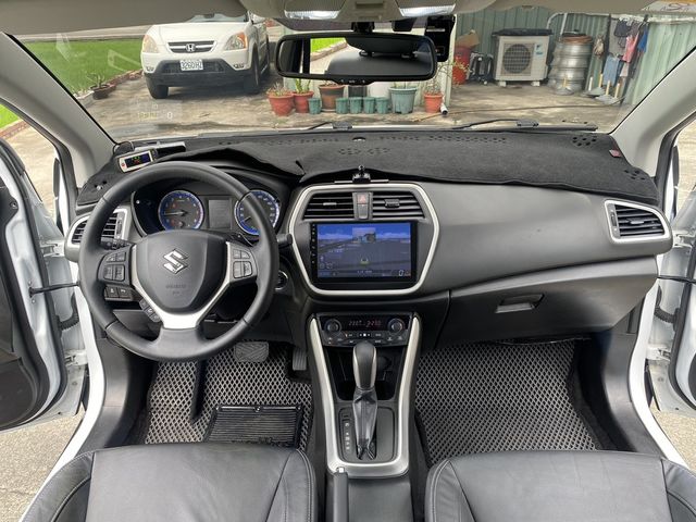 SUZUKI鈴木 SX4  第6張相片