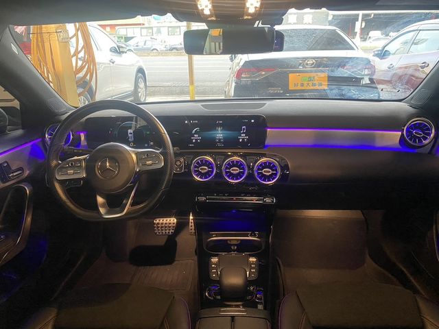 M-BENZ賓士 A180  第6張相片
