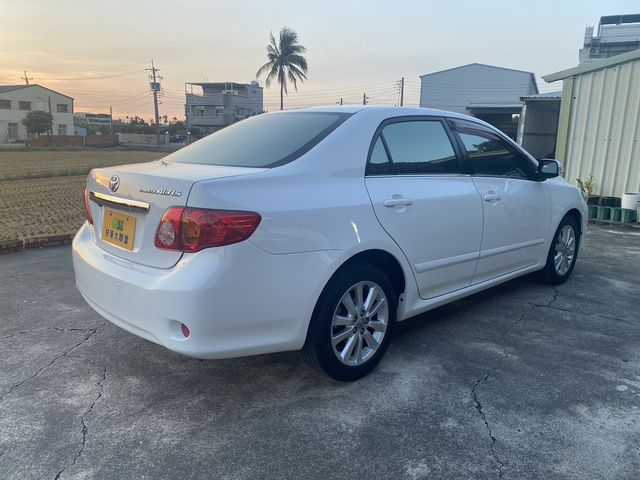 TOYOTA豐田 ALTIS  第2張相片