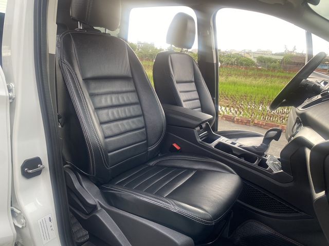 FORD福特 KUGA  第10張相片