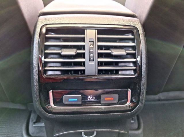 一手車庫車 有認證 柴油 400TDI 加裝ACC跟車 盲點偵測 車道置中 自動停車 車美無瑕疵 省油有力馬力大 可全貸  第17張相片