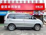 4WD 露營車 變頻冷氣 400ah電池 4千瓦逆變器 220*150全尺寸大床 室內變化多 全車大整理無待修改裝數十萬  第5張縮圖