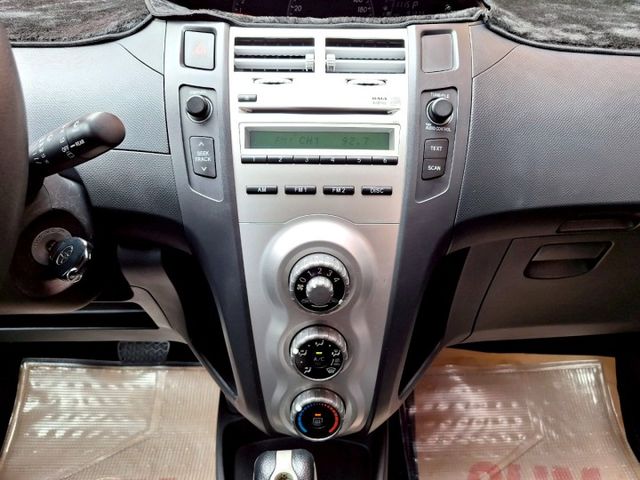 認證車 跑少 只跑9萬多 車美無待修 內裝乾淨無異味 底盤安靜無異音 省油好養又保值 0頭款 可全貸  第11張相片