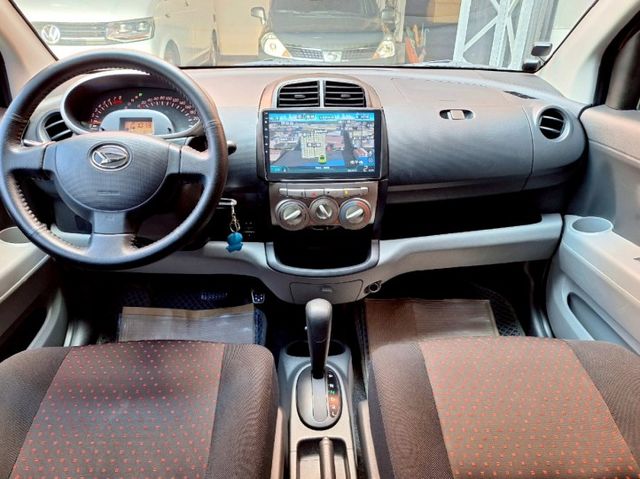 SIRION 運動版 跑少 SRS 安卓機 倒車顯影 空間超大好利用 內裝乾淨無異味 優質代步車首選  第6張相片