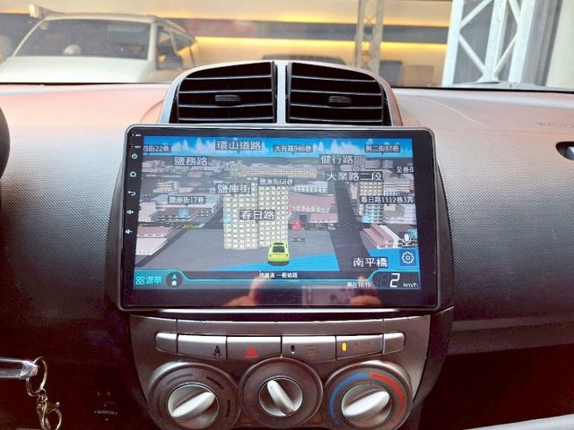 SIRION 運動版 跑少 SRS 安卓機 倒車顯影 空間超大好利用 內裝乾淨無異味 優質代步車首選  第11張相片