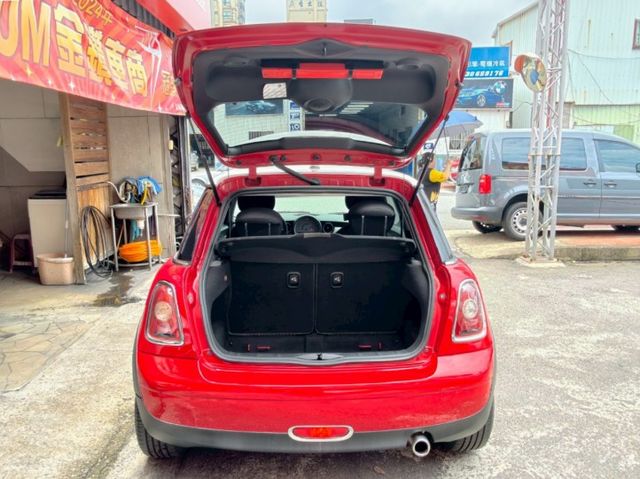 女用車 有認證 便宜賣 輕鬆圓夢 原版件 無碰裝 定期保養 車美無暇  第14張相片