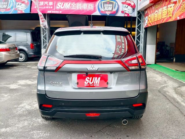 一手車 有認證 全車無碰撞 原廠版件 只跑4萬多 車美如新無待修 省油好養空間大 享2年5萬公里保固 0頭款 可全貸  第4張相片